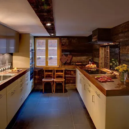 3 Beds In Traditional Swiss Chalet Villa Sankt Niklaus